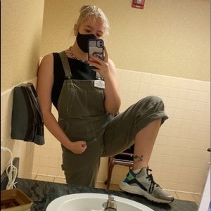 Meet your Posher, Savannah beth